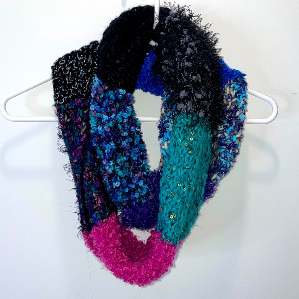 🔴4/$16: Multi-colored Infinity Scarf